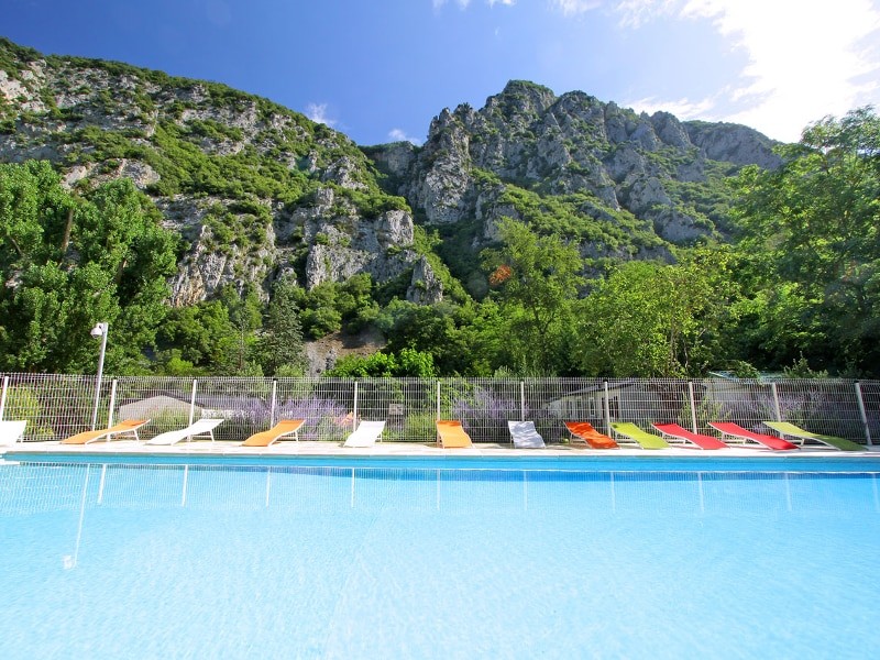 piscine du camping qui vous héberge lors du week-end rafting dans l'Aude